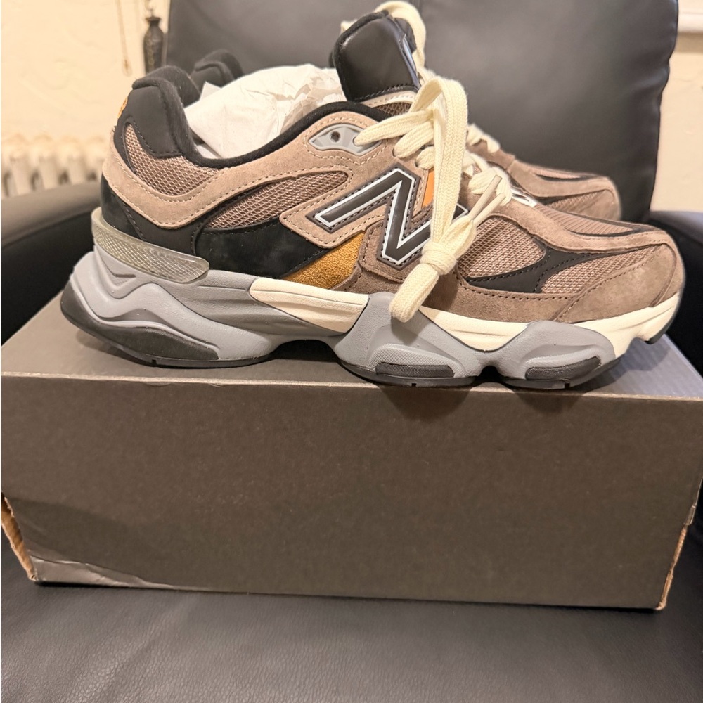 New Balance Brown, Tan & Black Retro Chunky Sneaker